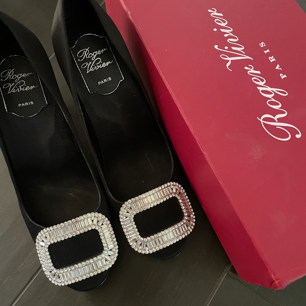 Roger Vivier Classic pump